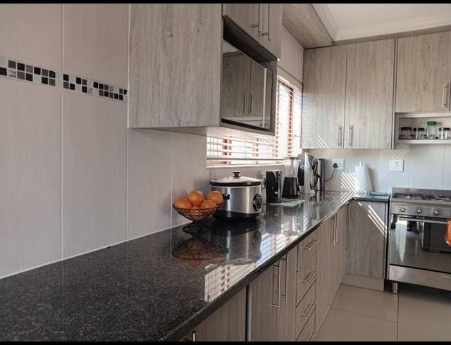 3 BEDROOM HOUSE FOR SALE IN GREENHILLS